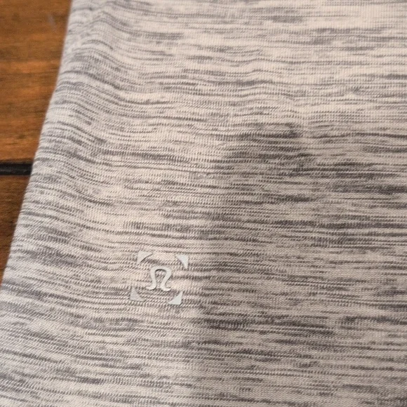 Lululemon Metal Vent Tech 1/2 Zip Pullover - Picture 9 of 10